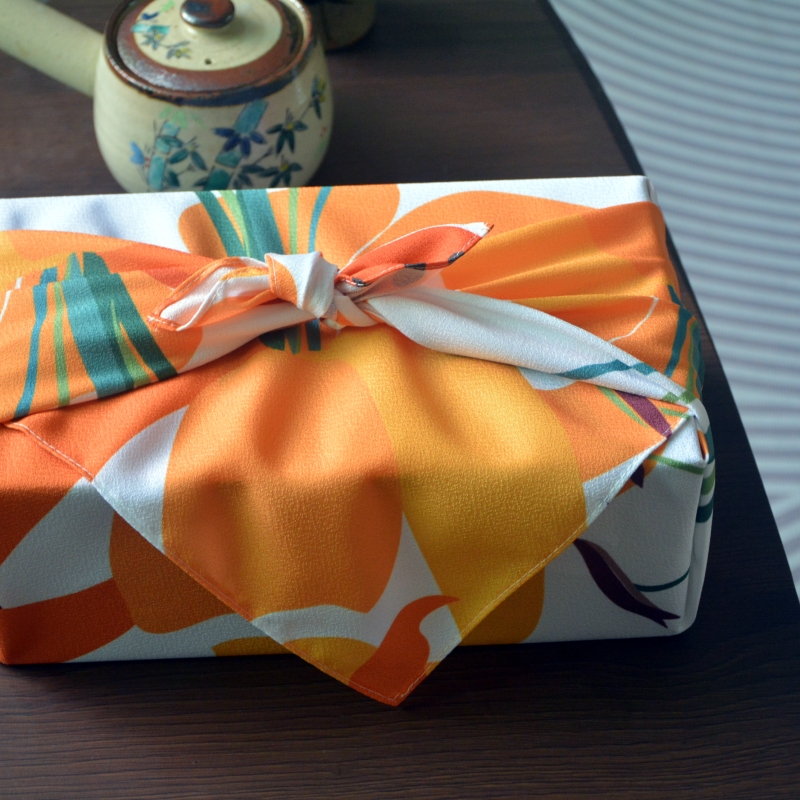 Furoshiki Wrap Cloth - ผ้าฟุโรชิกิอเนกประสงค์ ขนาด 70x70 ซม. สำหรับห่ออาหารกลางวันแบบญี่ปุ่น ผ้าคลุมกล่องเบนโตะ